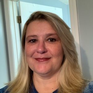 Meet your Posher, Angie